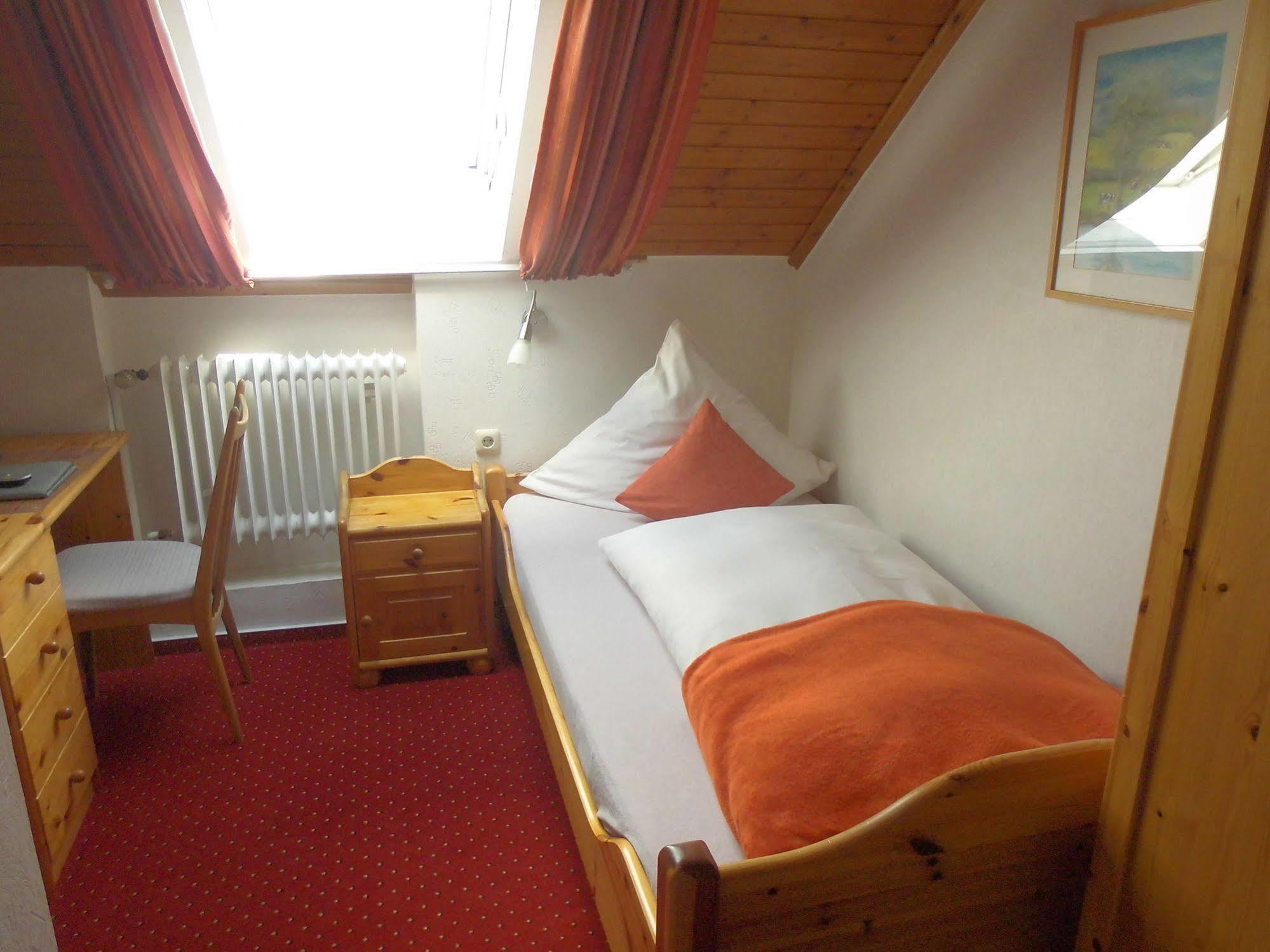 Hotel Schoos Fleringen エクステリア 写真