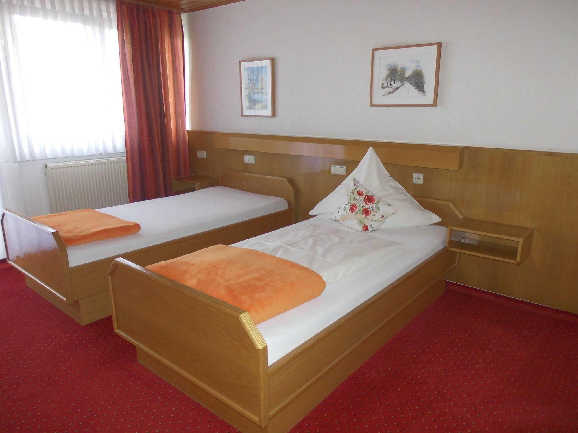 Hotel Schoos Fleringen エクステリア 写真