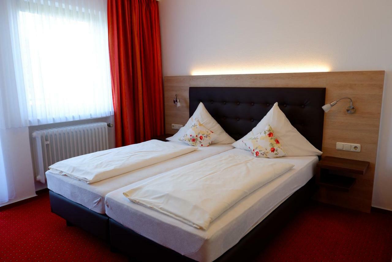 Hotel Schoos Fleringen エクステリア 写真