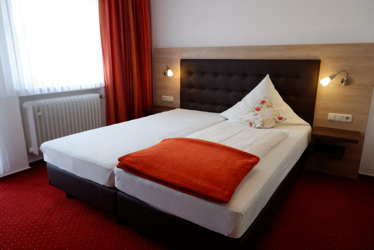 Hotel Schoos Fleringen エクステリア 写真