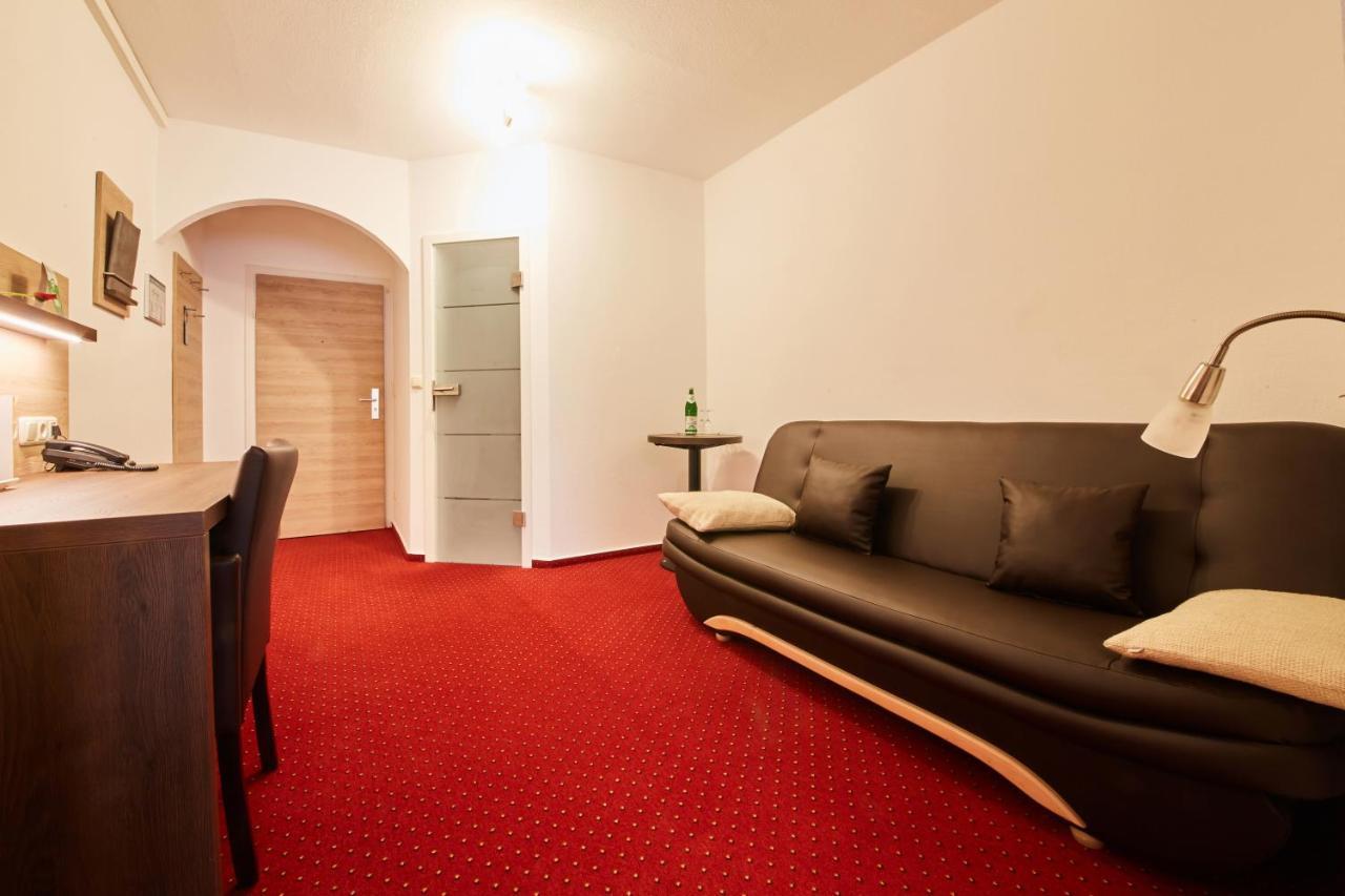 Hotel Schoos Fleringen エクステリア 写真