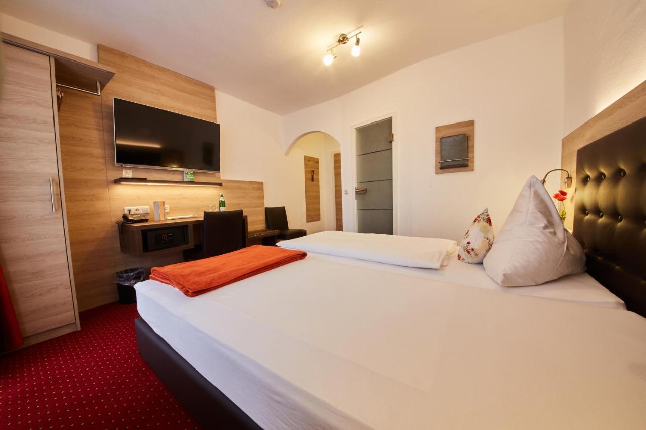 Hotel Schoos Fleringen エクステリア 写真
